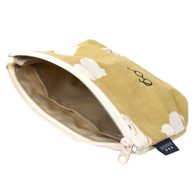 Pouch cat