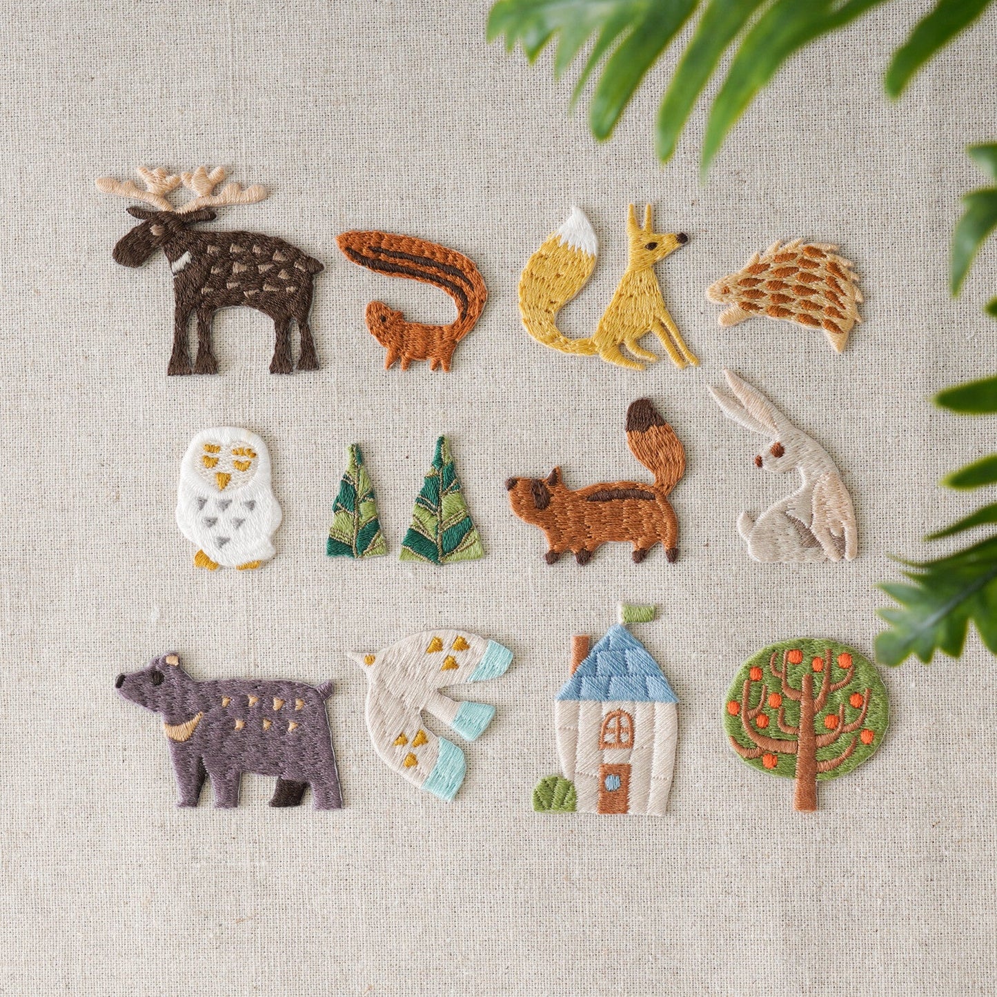 Sticker & Iron-on Wappen Embroidery Badges HIRVI