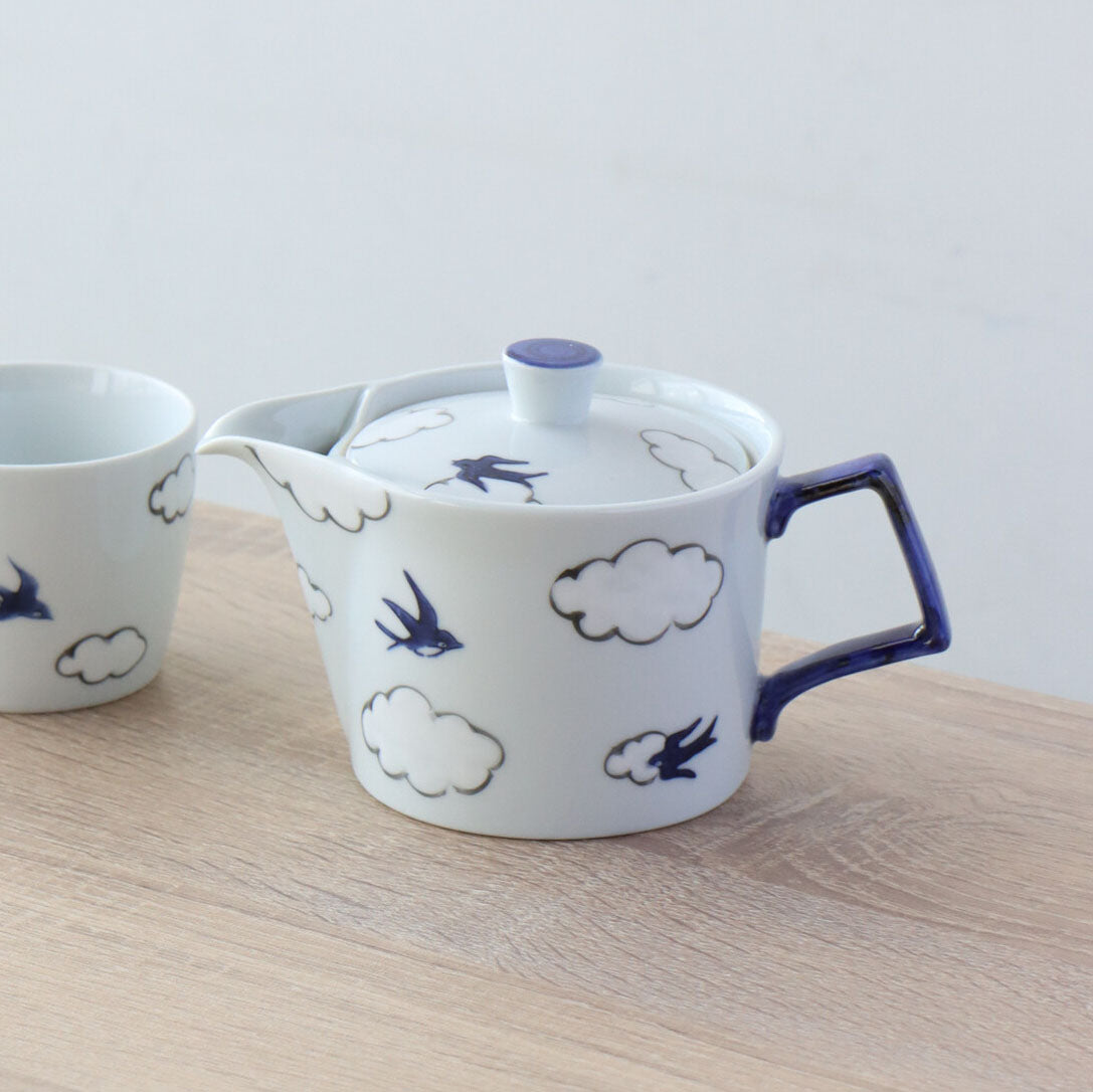 Imariyaki Tea Pot