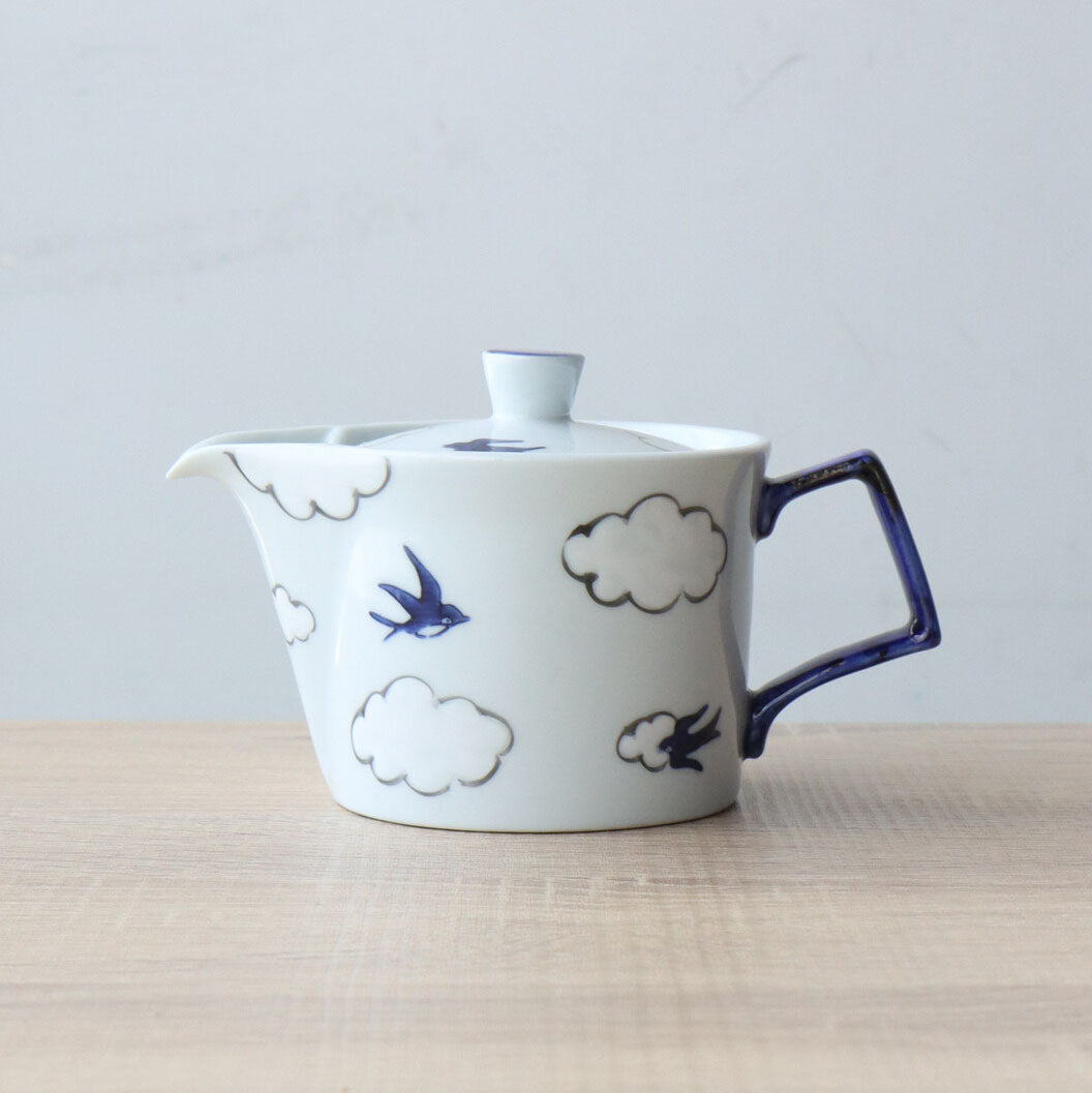 Imariyaki Tea Pot