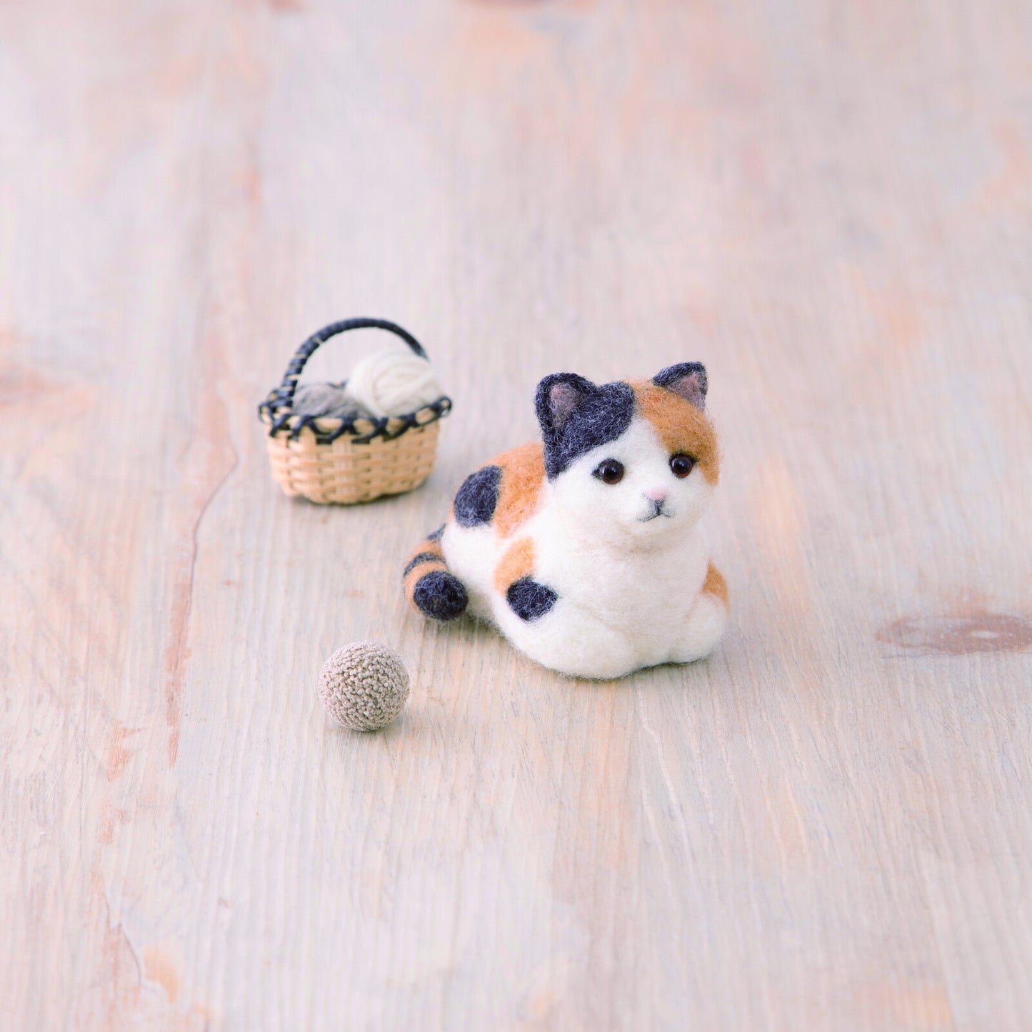 Needle Felting Kit Calico Cat – DIY Wool Animal Craft