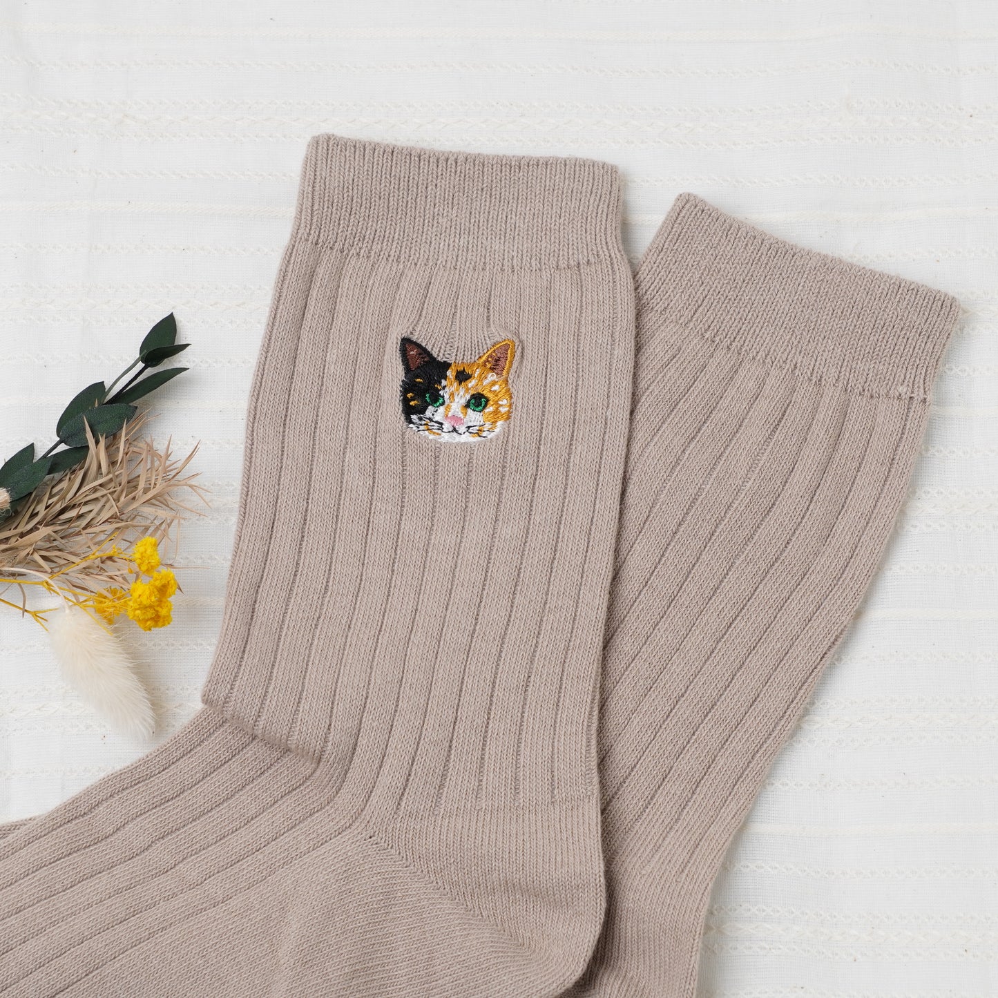Cute Cat Socks L Beige – Mike Neko Embroidery