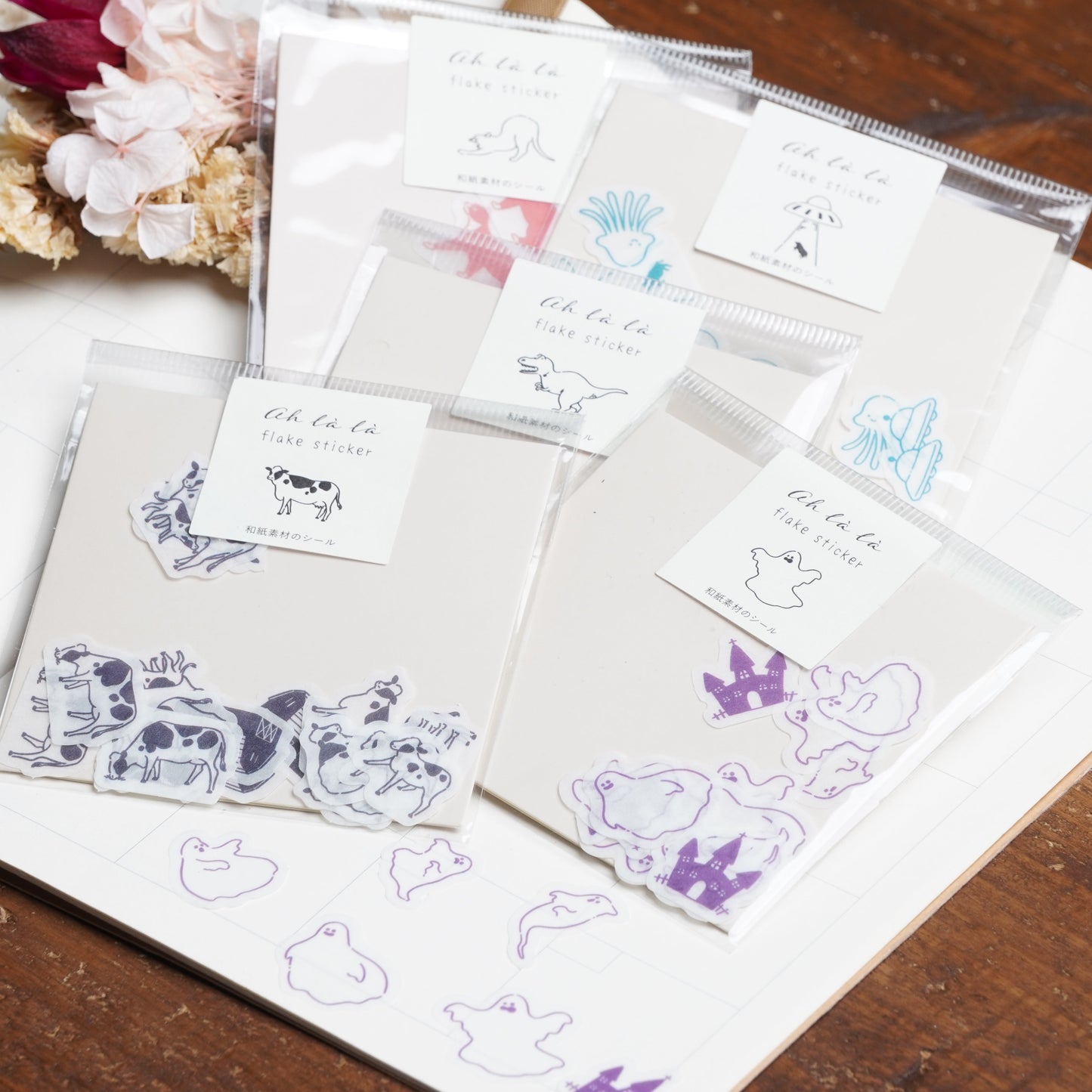 EL COMMUN Arara Flake Stickers - Cats