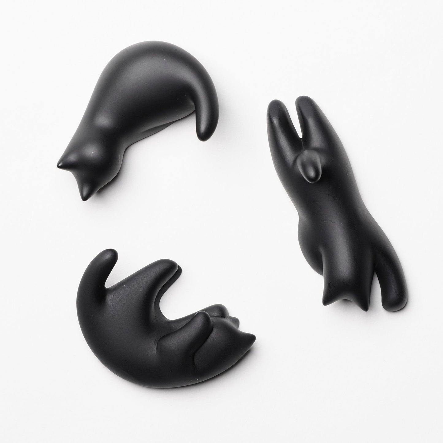 Cat Magnet Key Hanger Sitting - Magnetic Wall Hook for Keys & Accessories