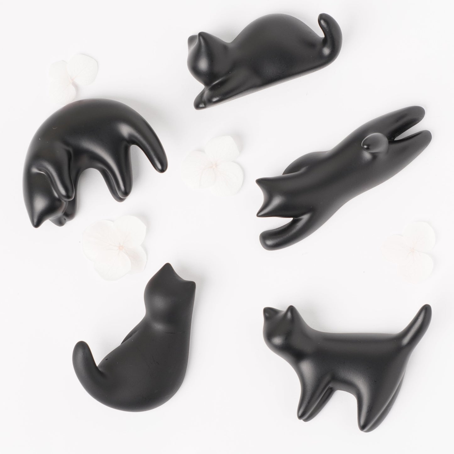 Cat Magnet Key Hanger Sitting - Magnetic Wall Hook for Keys & Accessories