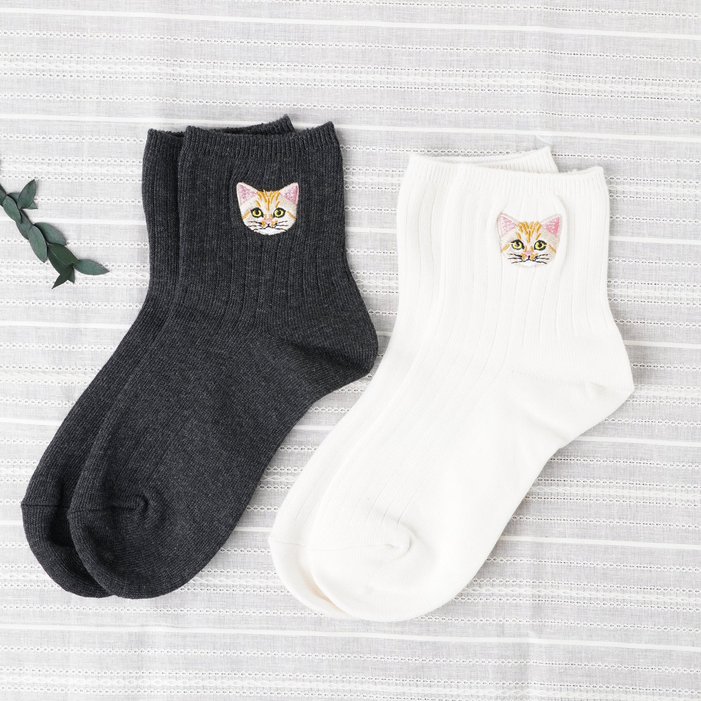 Cute Cat Socks M – Suna Neko Embroidery