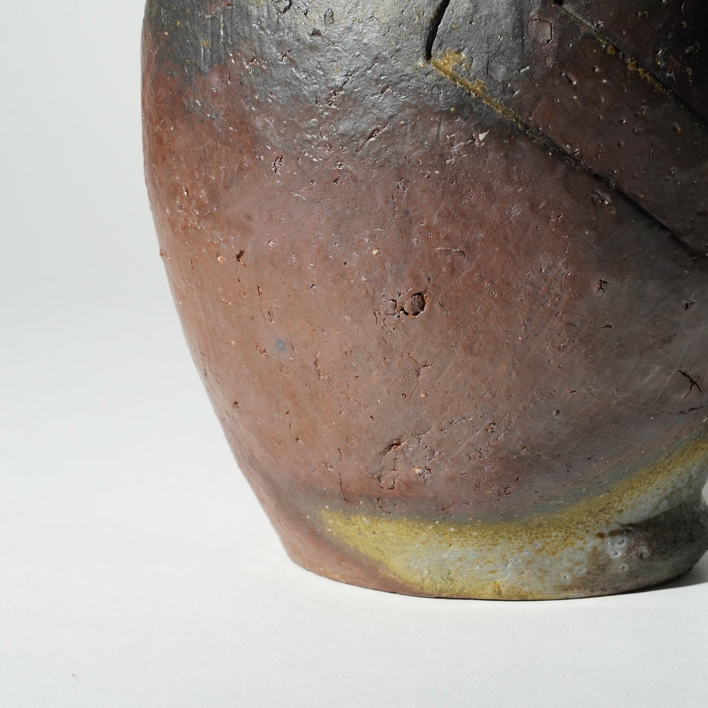 Ichiro Mori Japanese pottery Bizen vase vessel object
