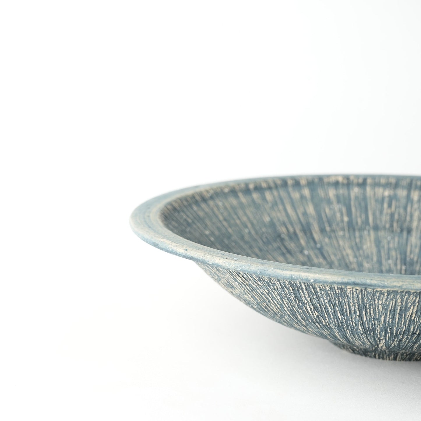 Nobuko Konno Coral Leaf Large Bowl
