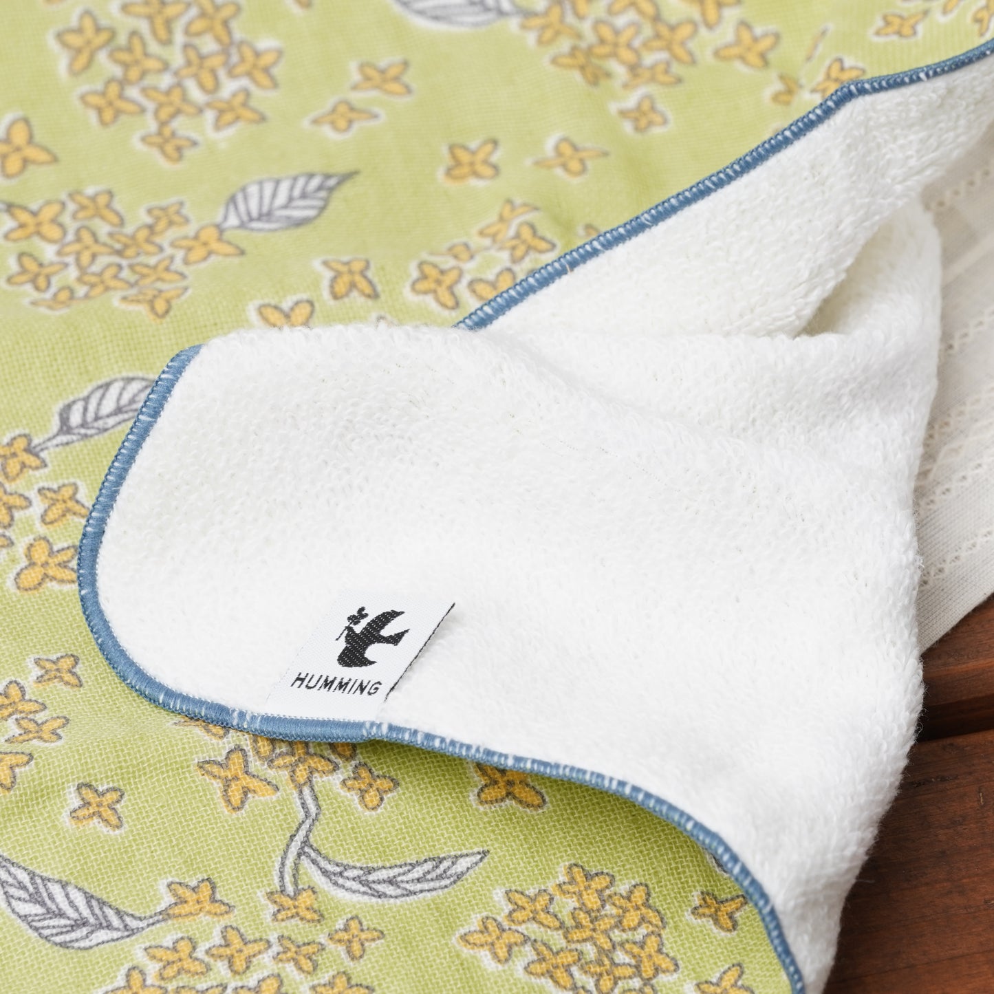 HUMMING Japanese Towel Handkerchief – Osmanthus Pattern Mini Towel