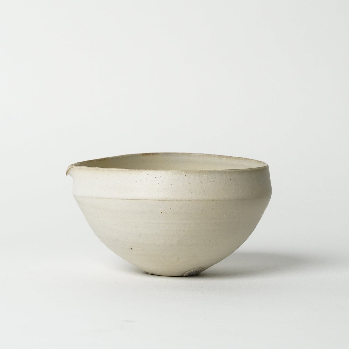 Yuta Tsukamoto Katakuchi Bowl Matcha Server White