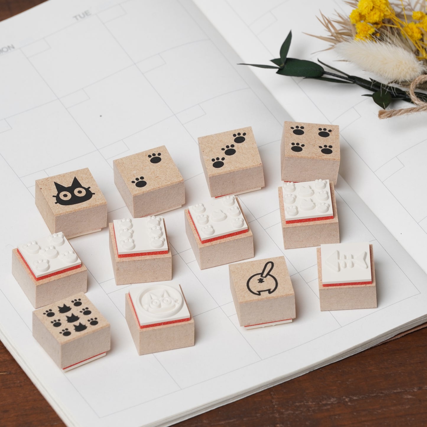 Cute Cat Paw Print Number Stamp Set