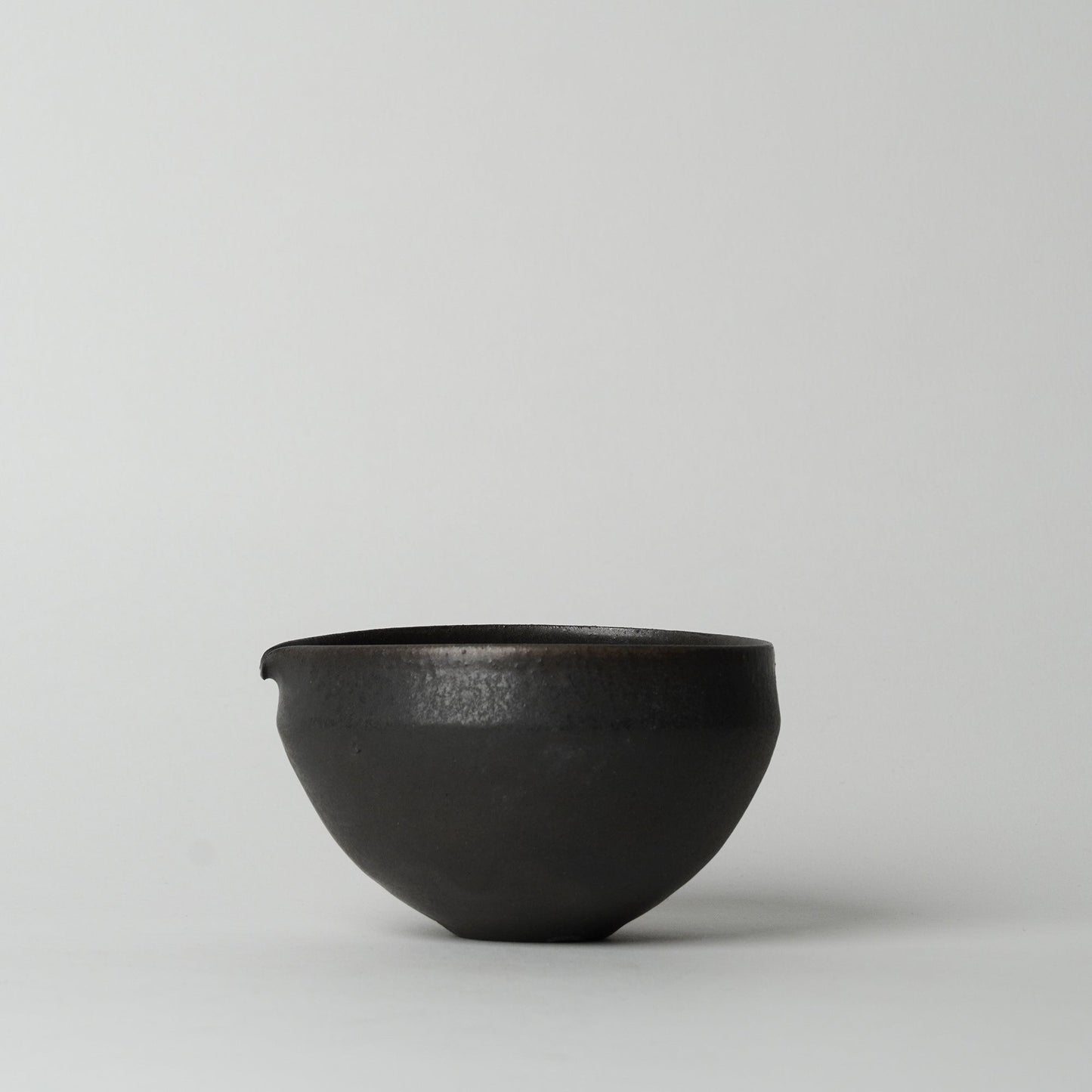 Yuta Tsukamoto Katakuchi Bowl Matcha Server Black