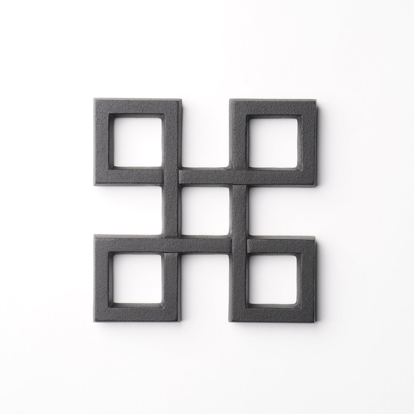 Kamasada Nanbutekki Iron Trivet