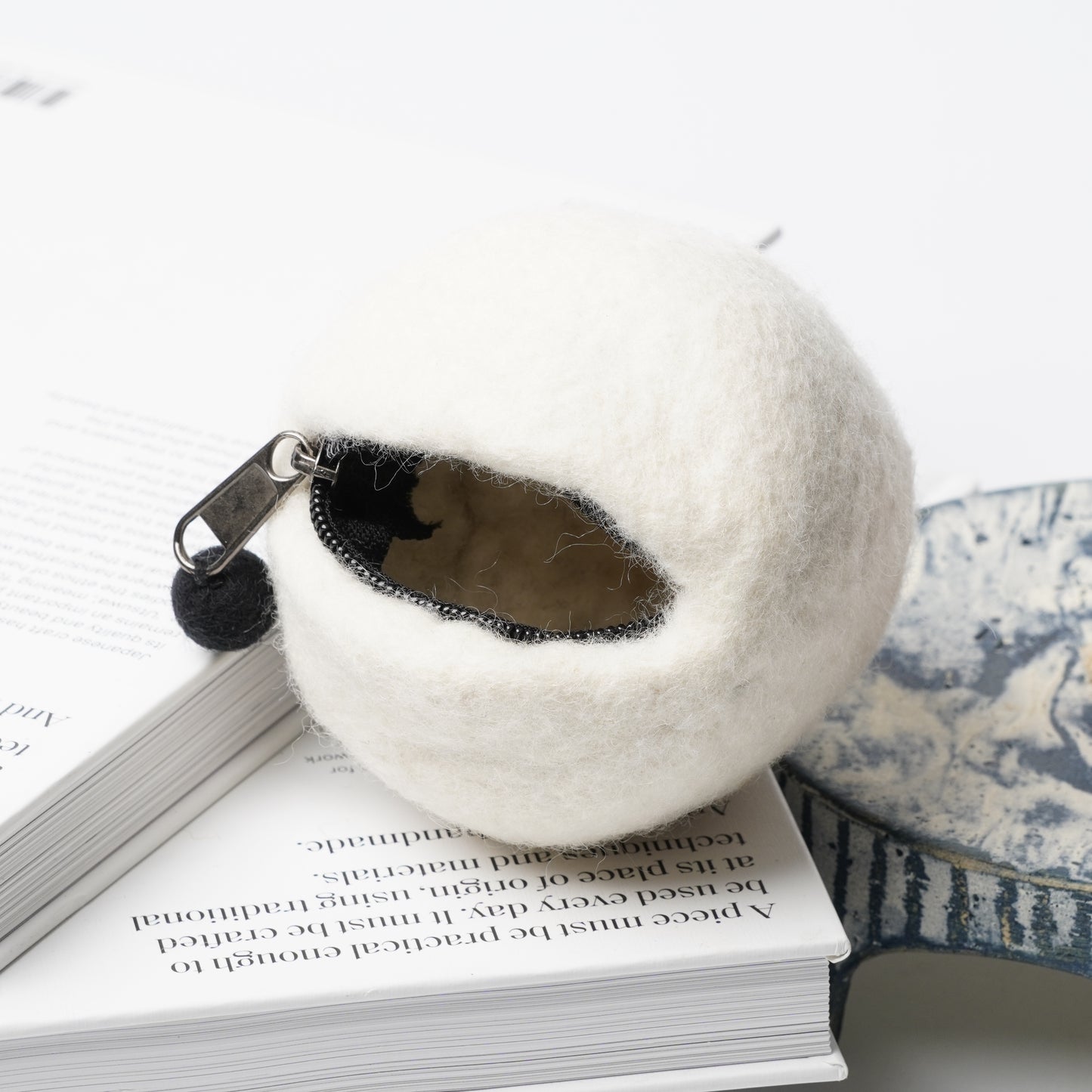 Wool Felt Cat Pouch - Long-Tailed Tit