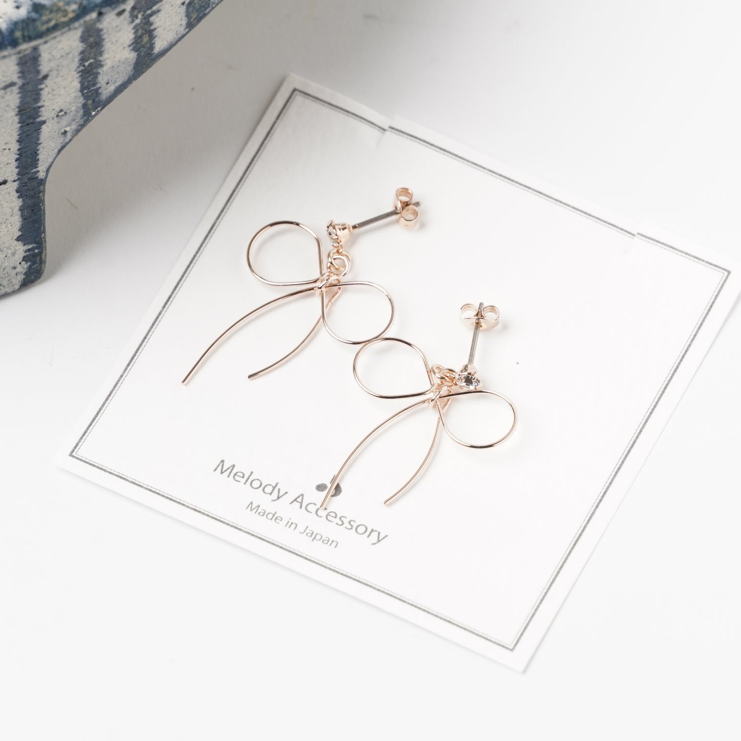 Gold Wire Ribbon Pierced Earrings - Melody Accessory