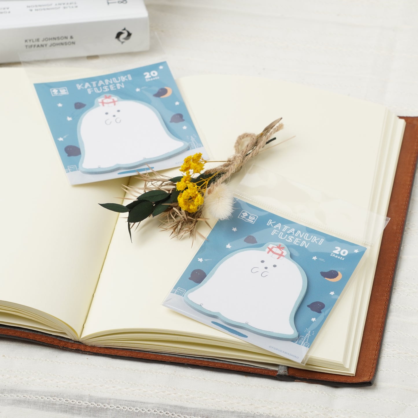Watashi Biyori Die-Cut Sticky Notes - Ghost