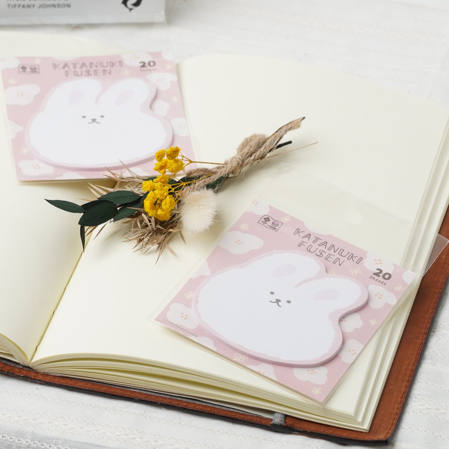 Watashi Biyori Die-Cut Sticky Notes - Rabbit