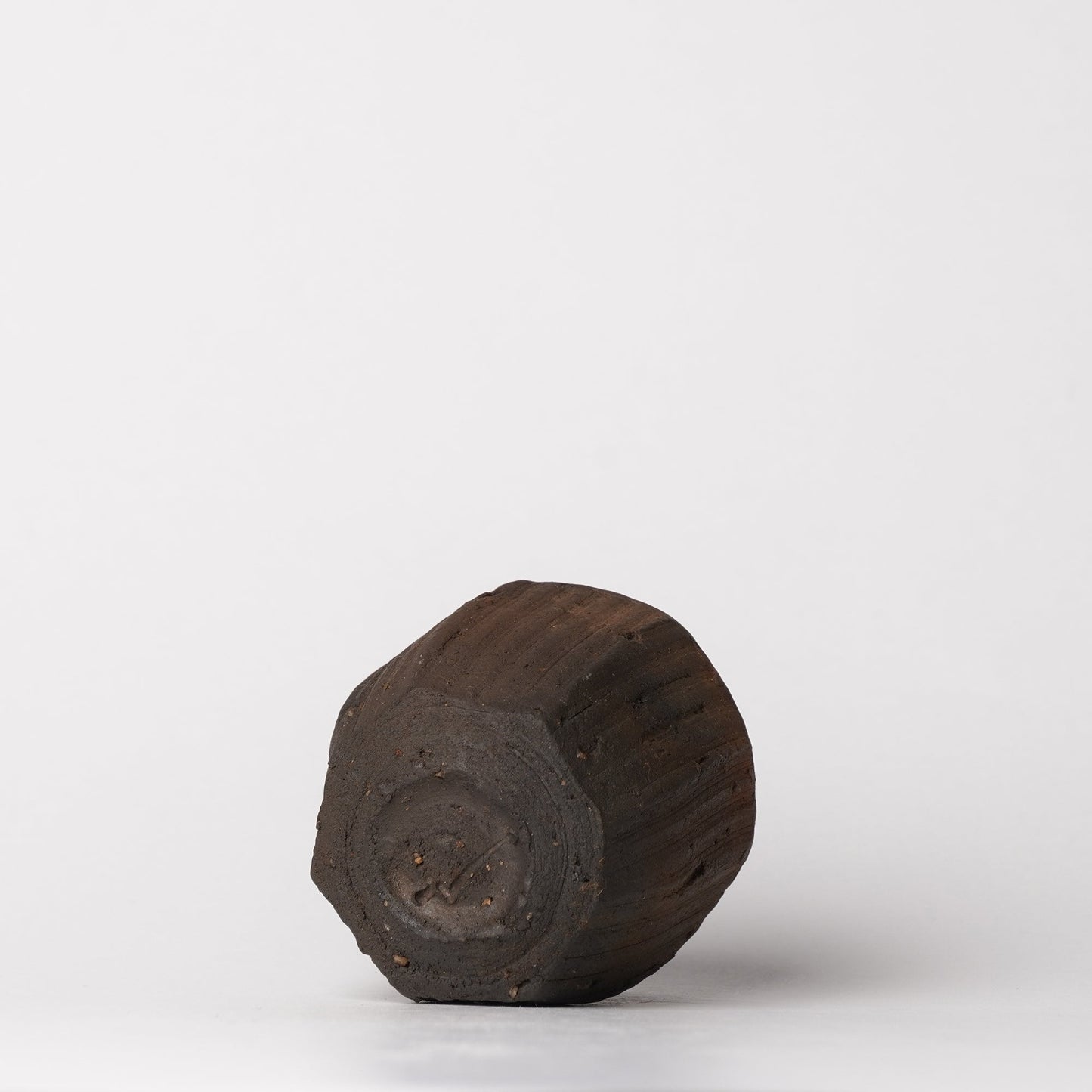 Nobuhito Nakaoka Guinomi Sake Cup Tanka Yakishime with Gold