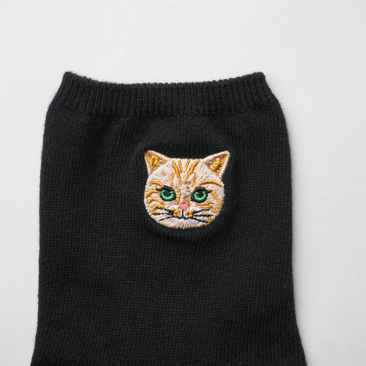 Cute Cat Socks M – Tora Neko Embroidery
