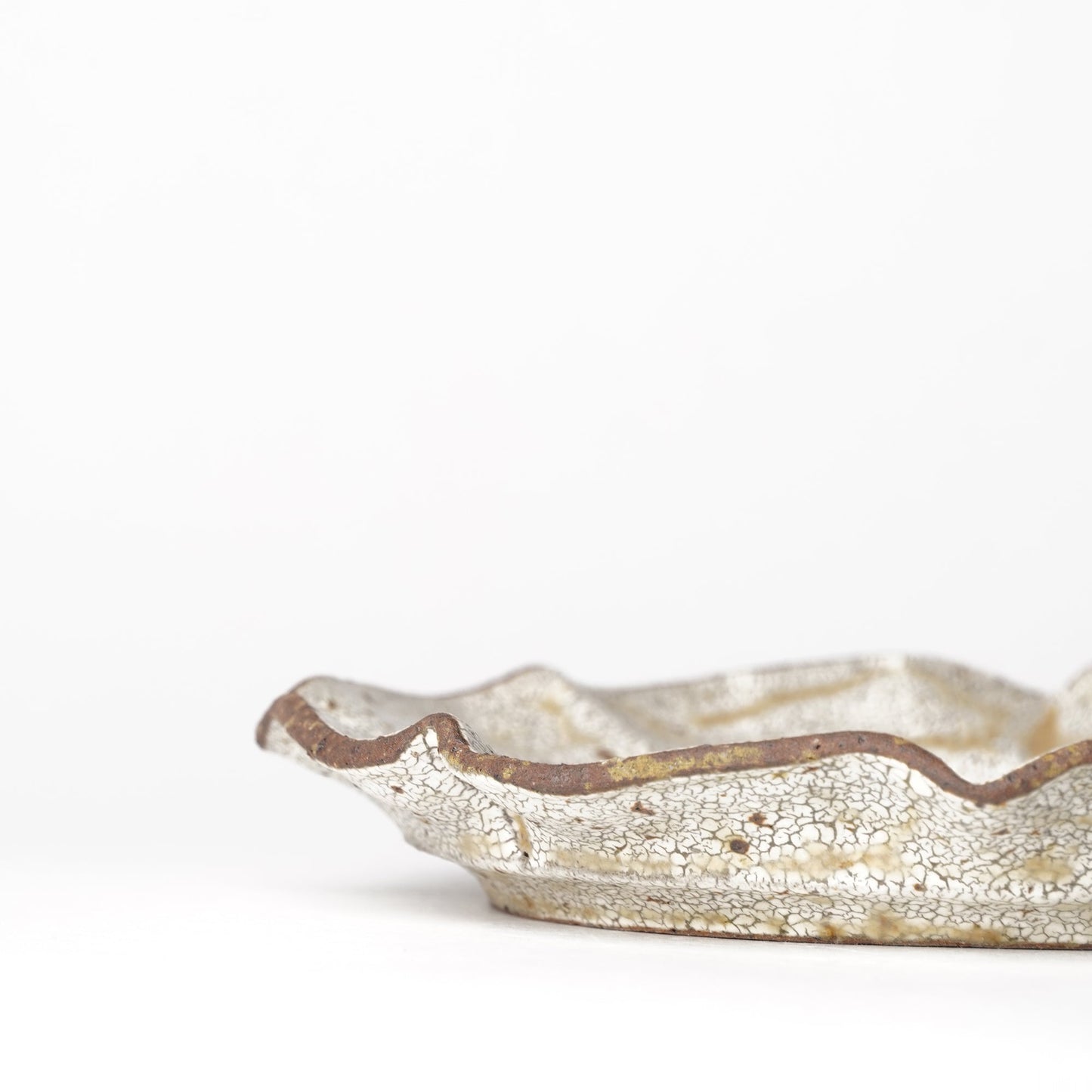 Futoshi Yamashita Volcanic Ash Glaze White Rinka Plate