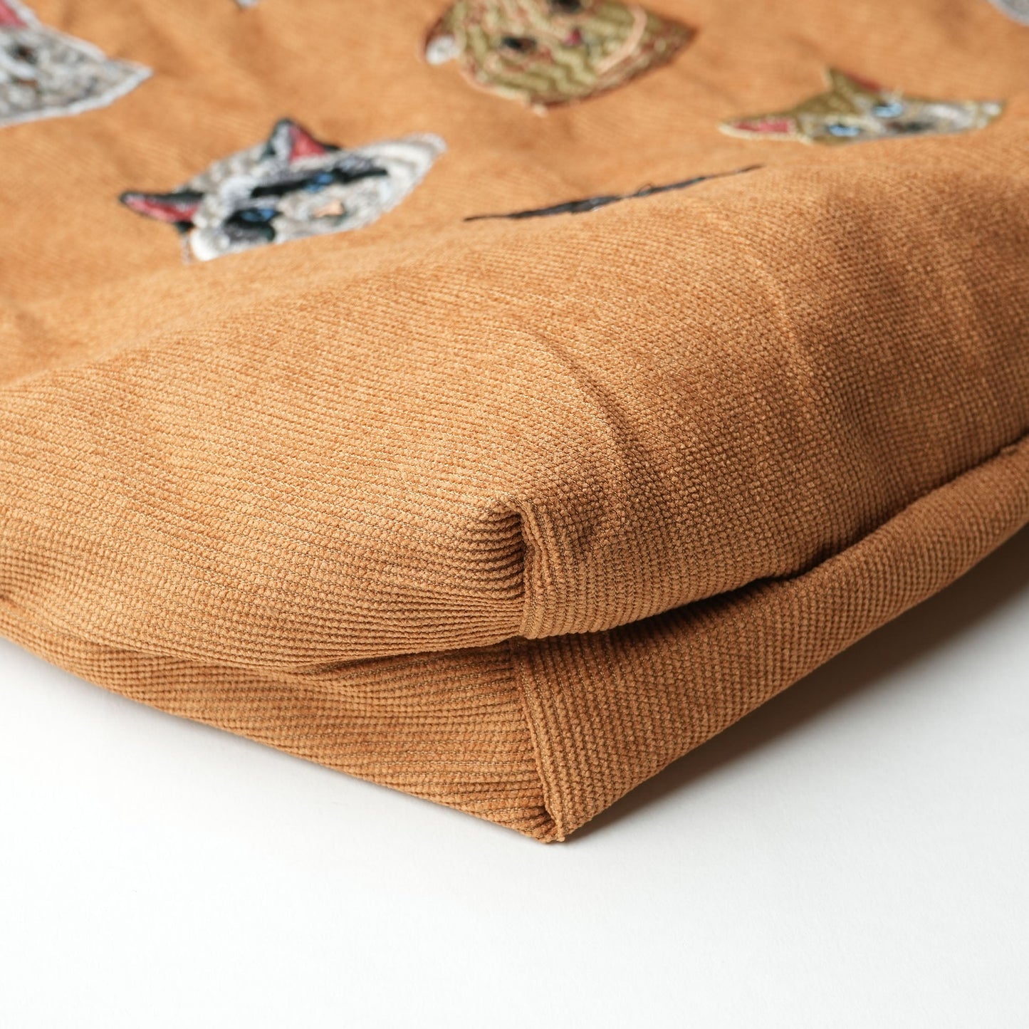 Cat embroidery tote bag corduroy bag F.BROWN