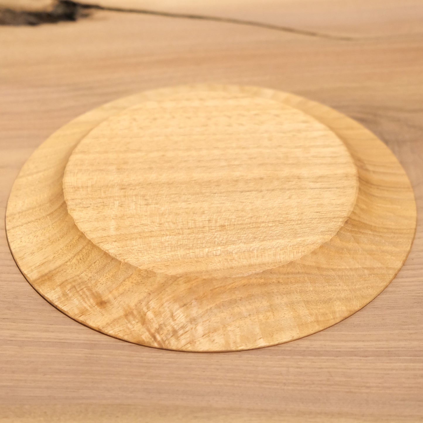 Yuki Ando Bread Plate Walnut