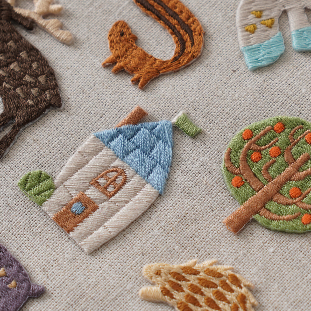 Harawool Embroidered Squirrel Patch – Iron-On & Sticker Dual Use