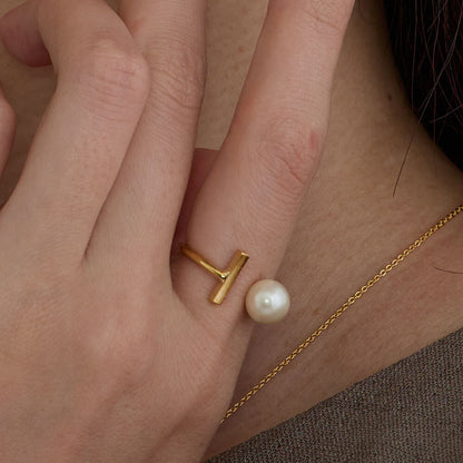 Pearl Hug Ring - Melody Accessory