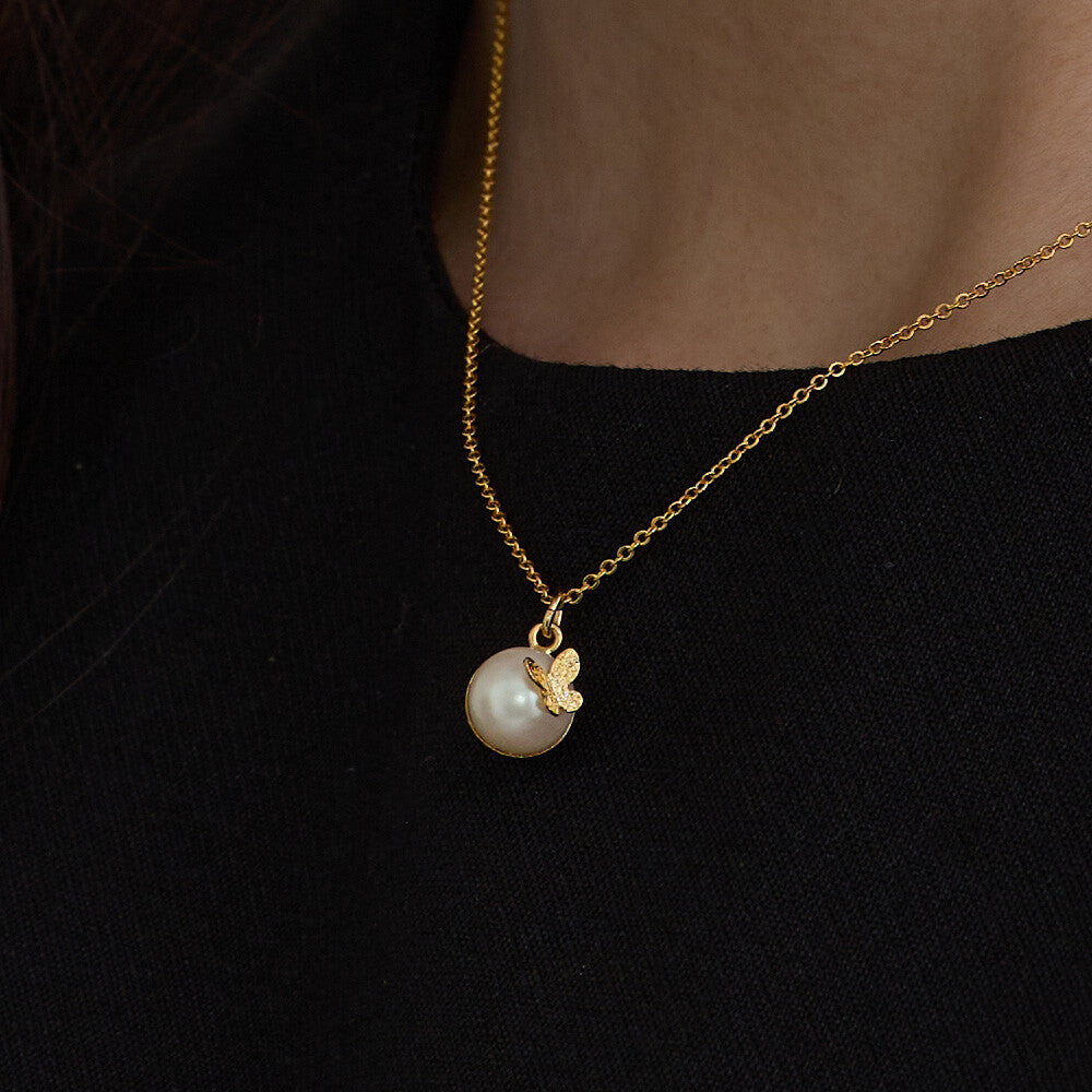 Butterfly Pearl Necklace - Nickel-Free K18 Gold Elegant Pendant