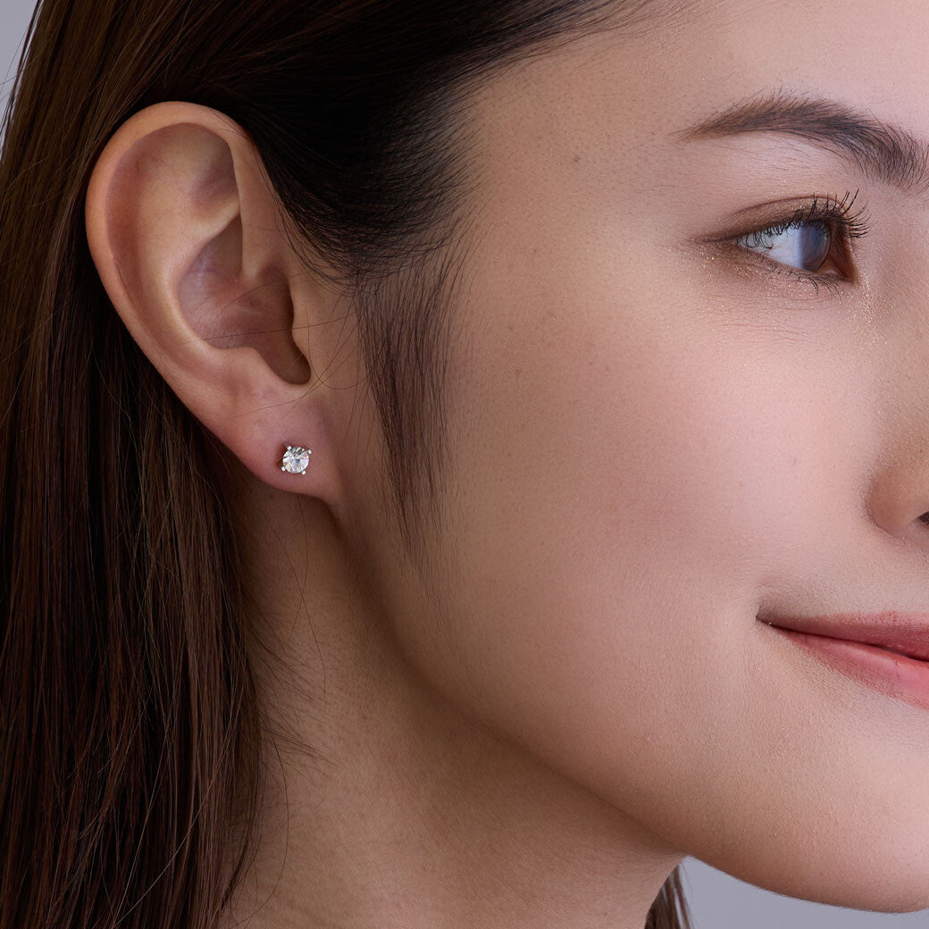 Single Stone Pierced Earrings - Melody Accessory