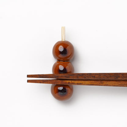 Ihoshiro Kiln Chopstick Rest – Mitarashi Dango Dumpling