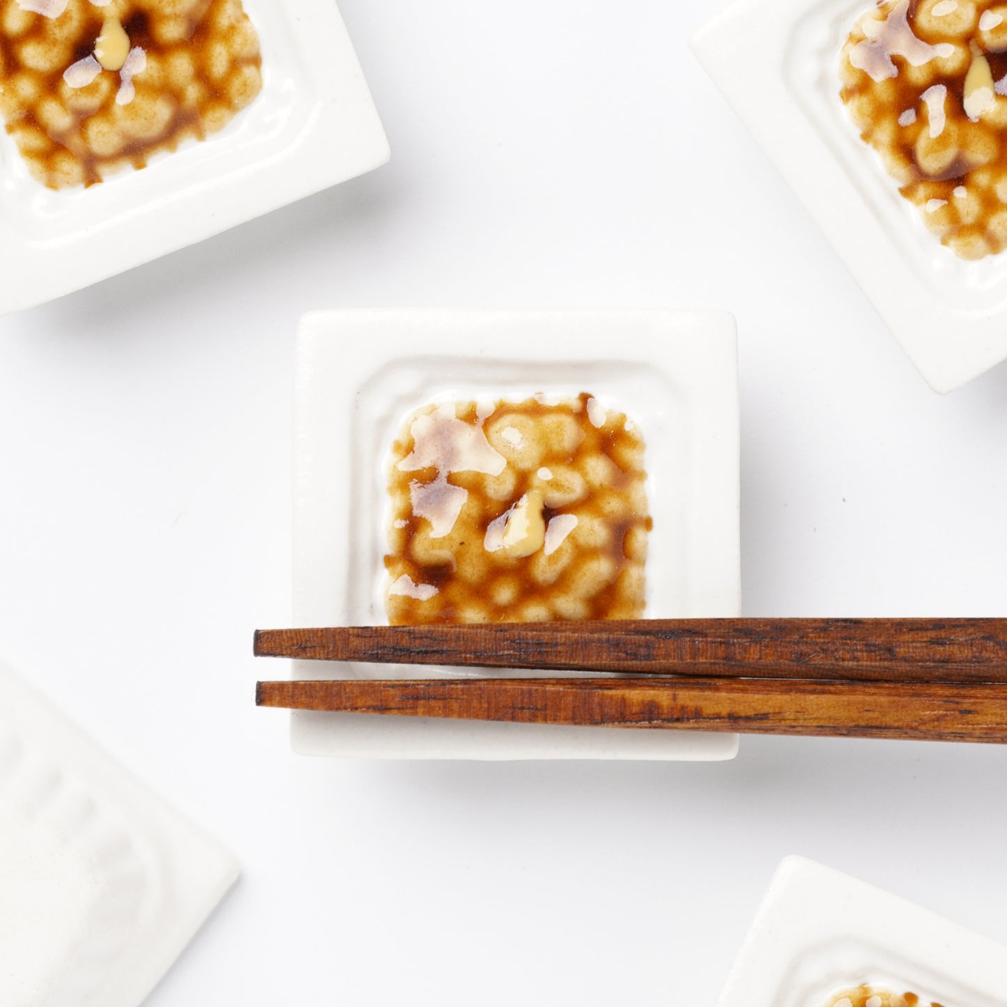 Ihoshiro Kiln Chopstick Rest – Natto Motif