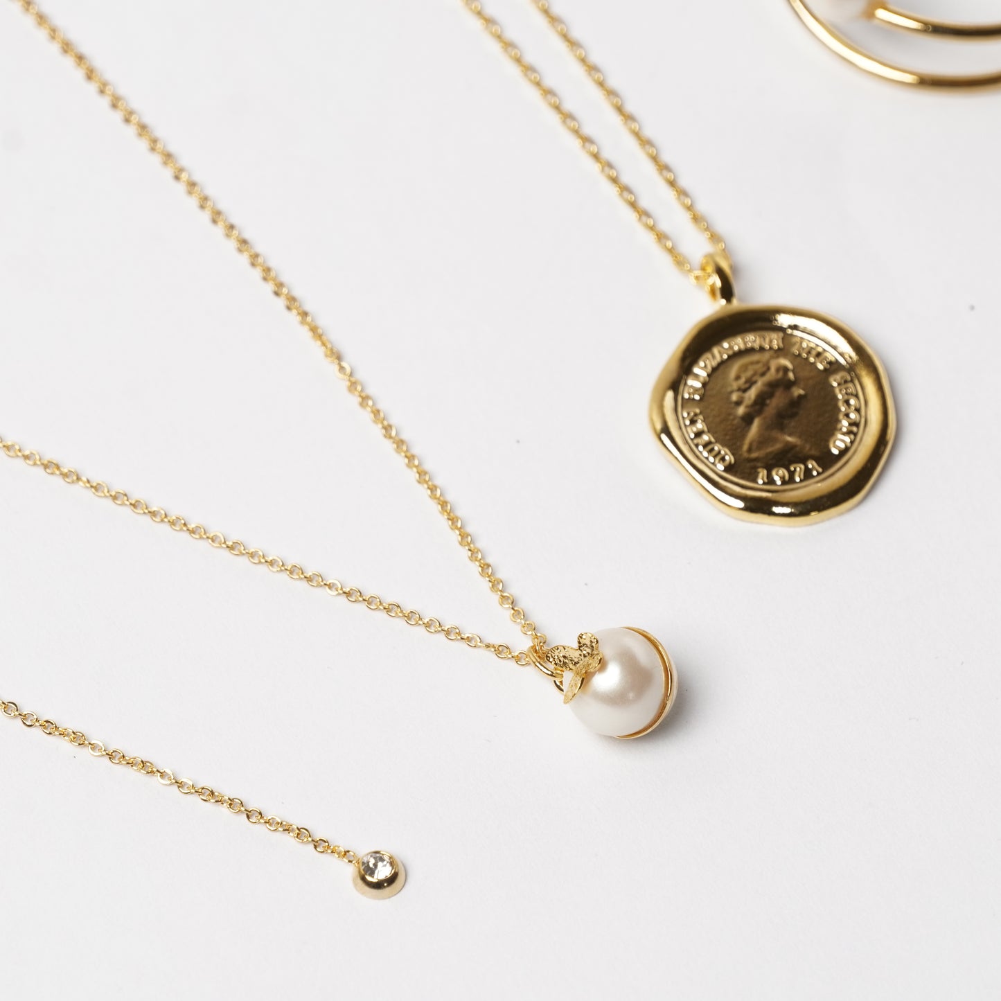 Butterfly Pearl Necklace - Nickel-Free K18 Gold Elegant Pendant