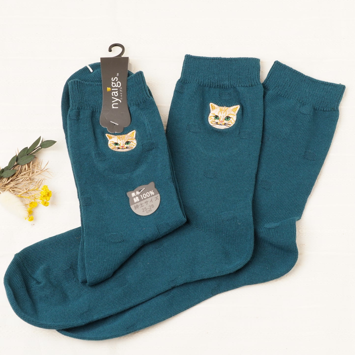 Cute Cat Socks L Green – Tora Neko Embroidery