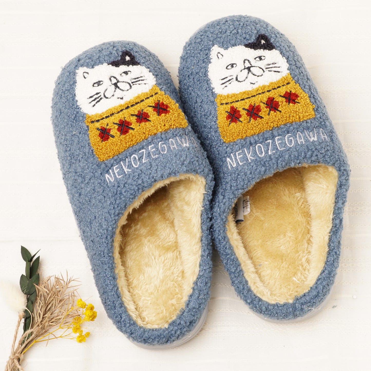 Nekozegawa Cat Blue Slippers – Cozy Kawaii Indoor Shoes, Fuzzy Warm House Slippers from Japan