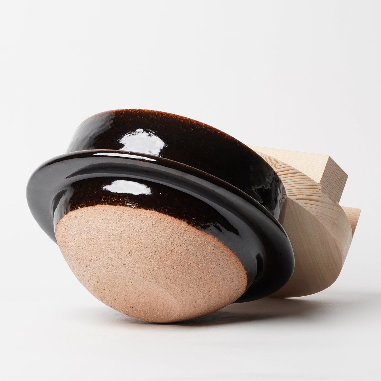 Doraku Donabe Rice Pot  Black Igamono