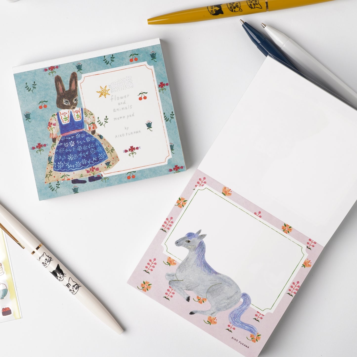 Memo Pad - Flower and Animals Aiko Fukawa
