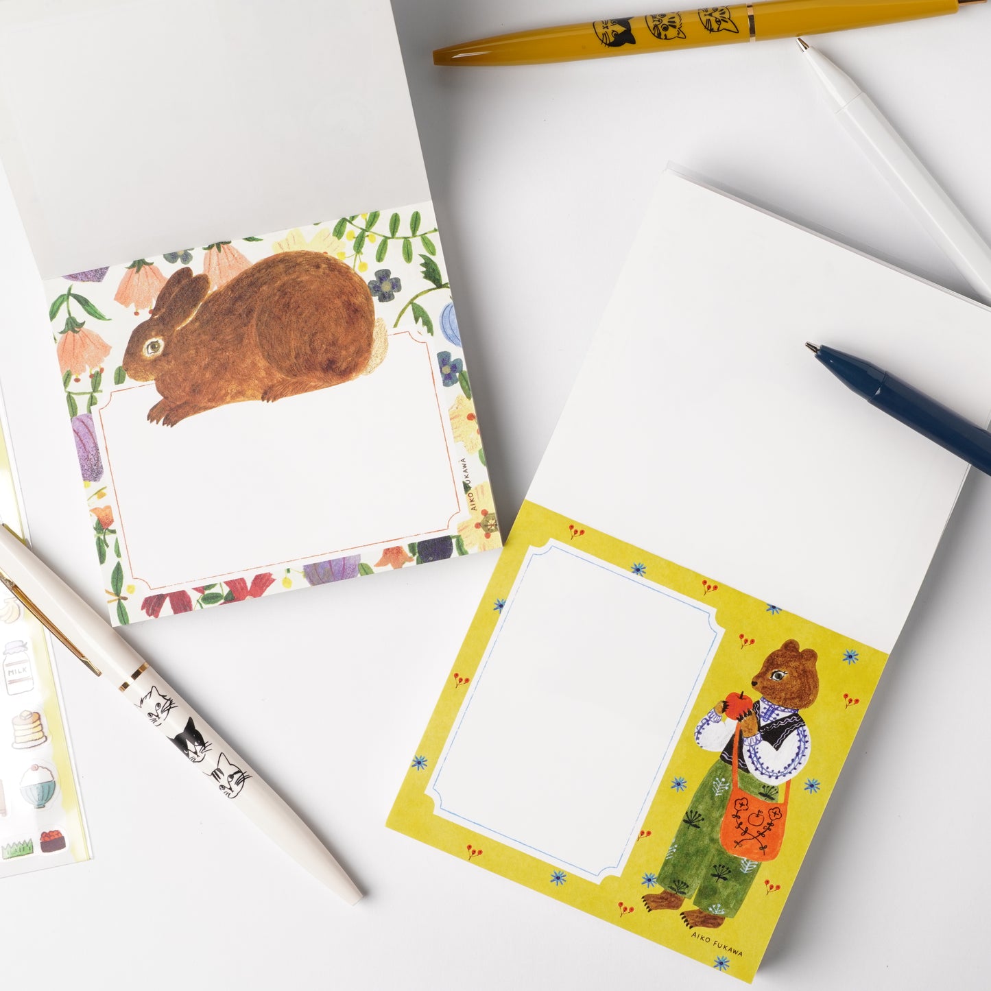 Memo Pad - Flower and Animals Aiko Fukawa
