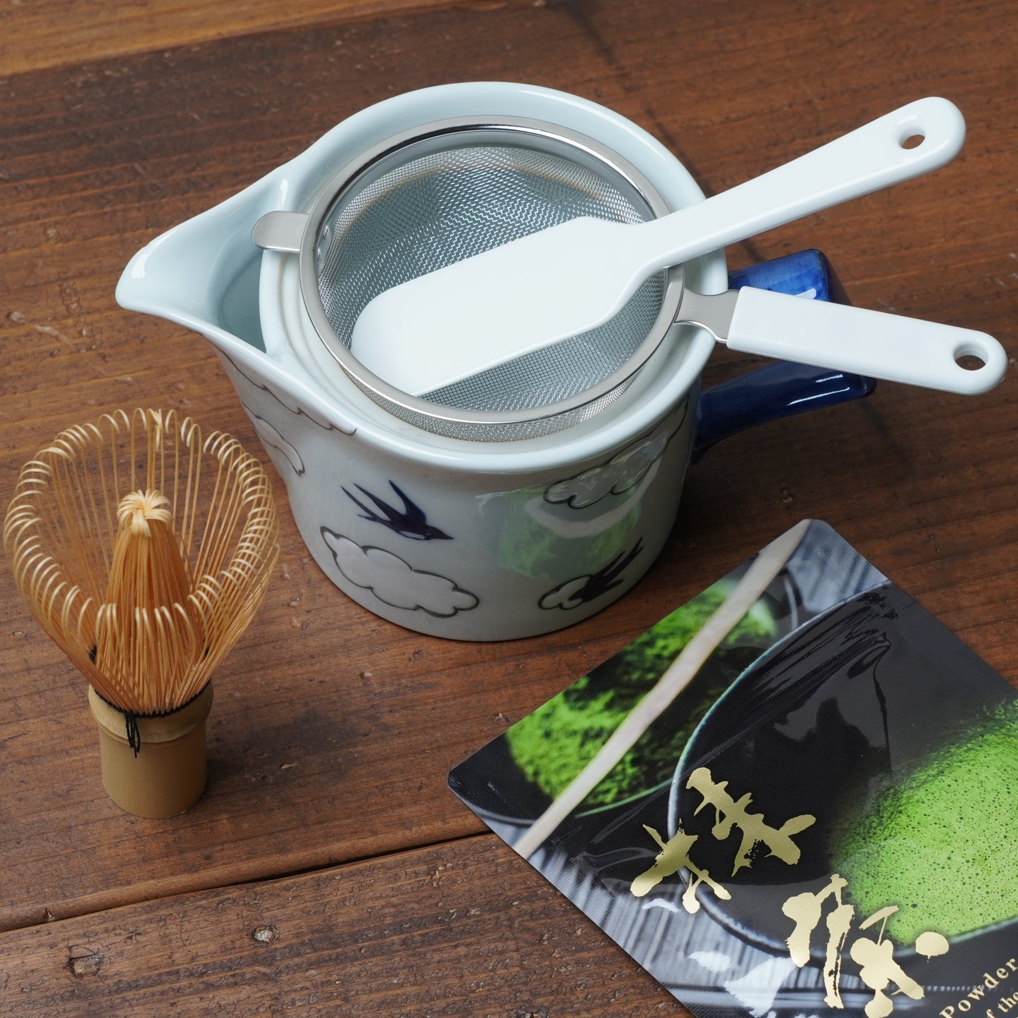 cha × kosu Matcha Sifter & Porcelain Spatula Set