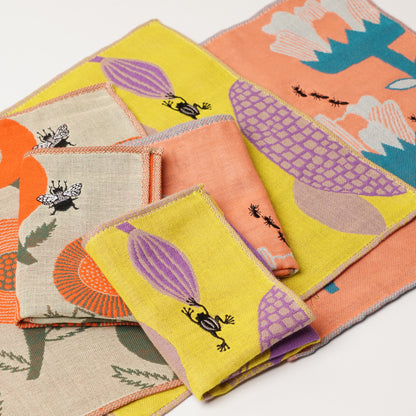 【moritaMiW】Hand Towel - Carpenter Bee