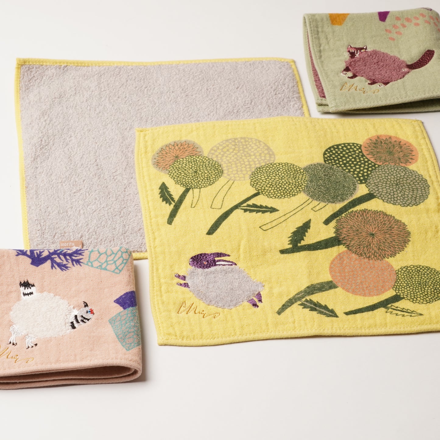 【moritaMiW】Fluffy Animal Handkerchief Hand Towel Size - Rabbit
