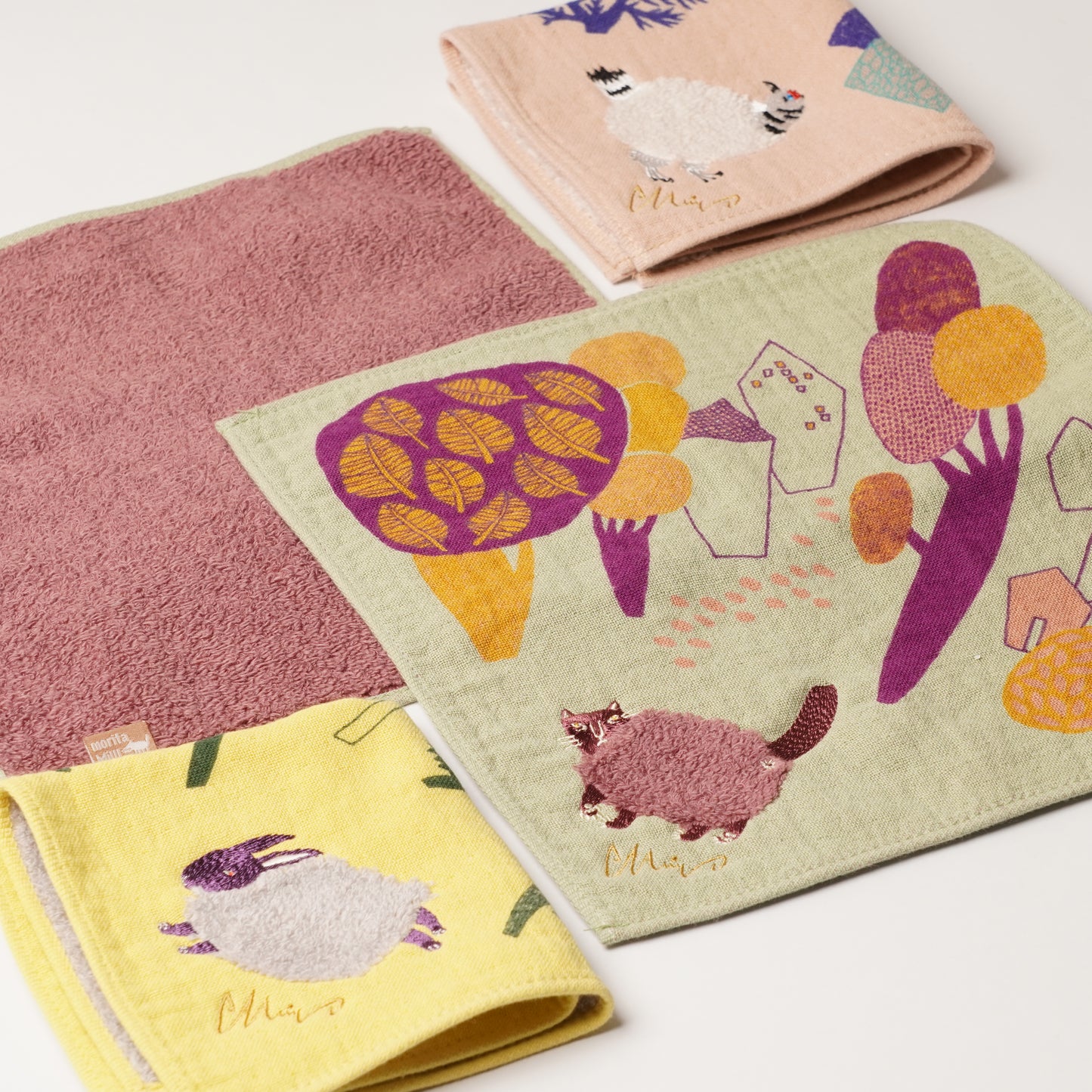 【moritaMiW】Fluffy Animal Handkerchief Hand Towel Size - City Cat