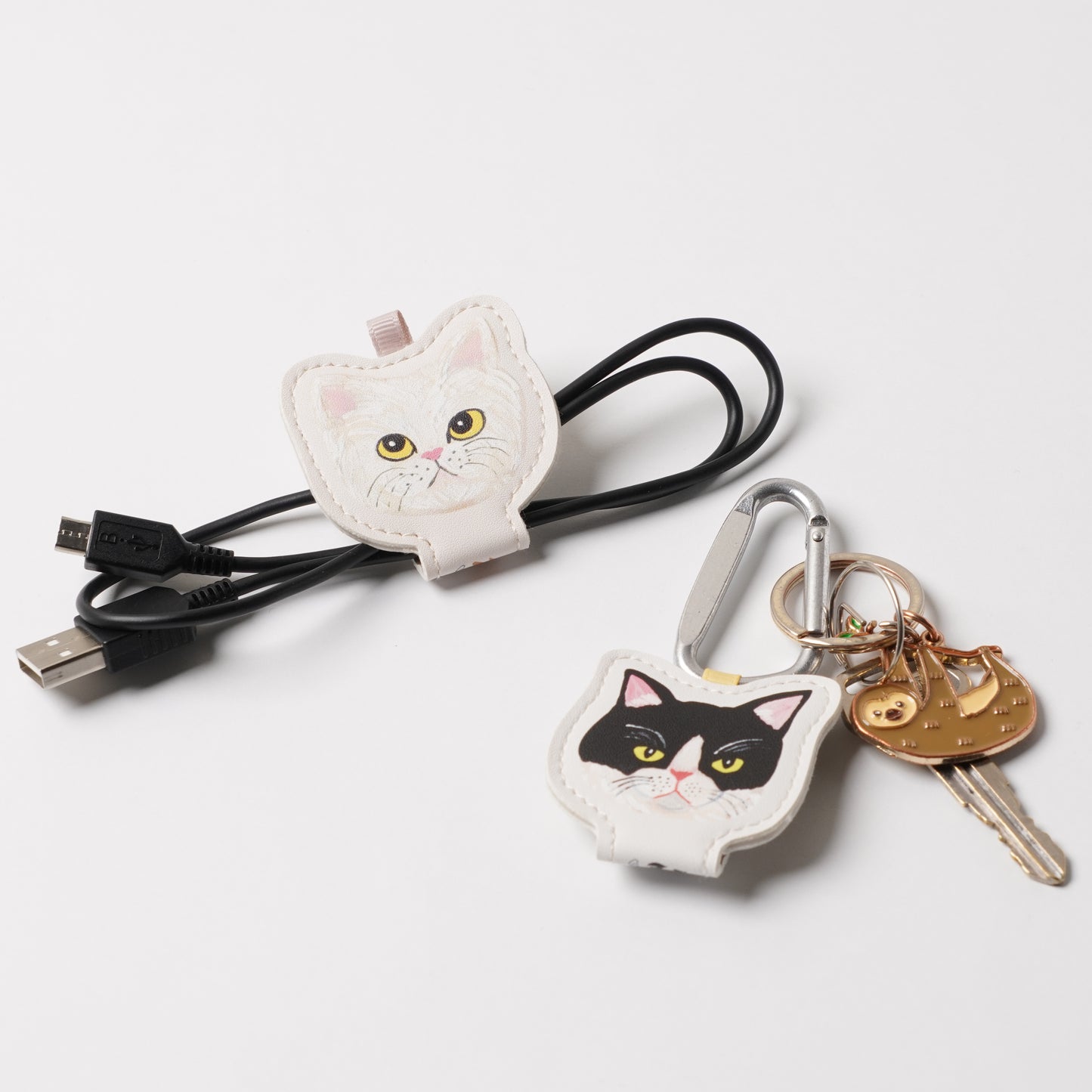 Cat Cable Holder Set