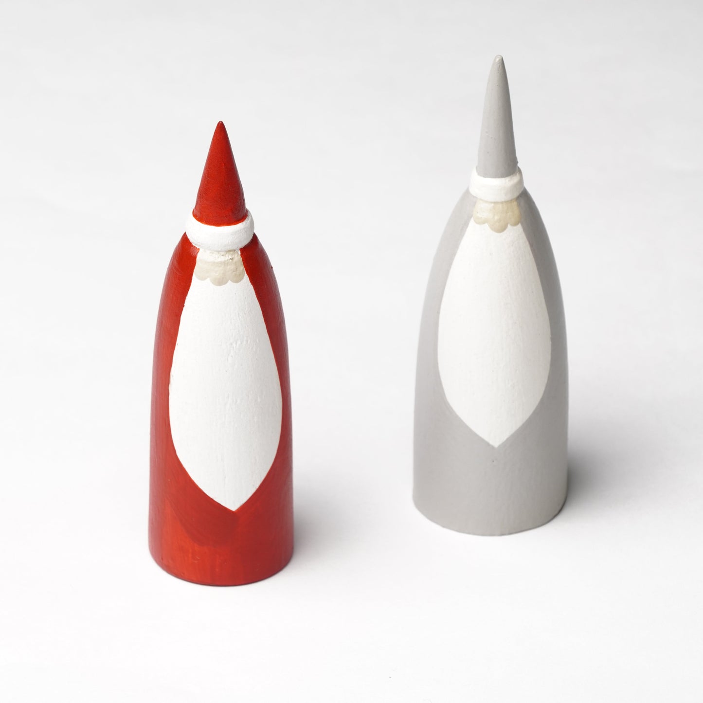 Japanese Wooden Santa Figurines – Minimalist Scandinavian Style Christmas Decoration