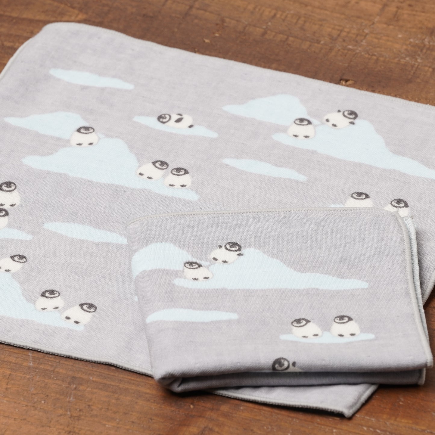 Hamamonyo Semi-Wash Japanese Towel - Penguin