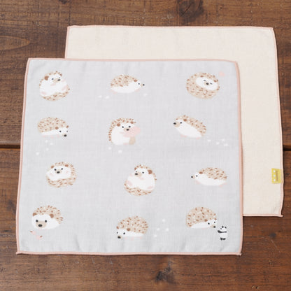 Hand towel hedgehog