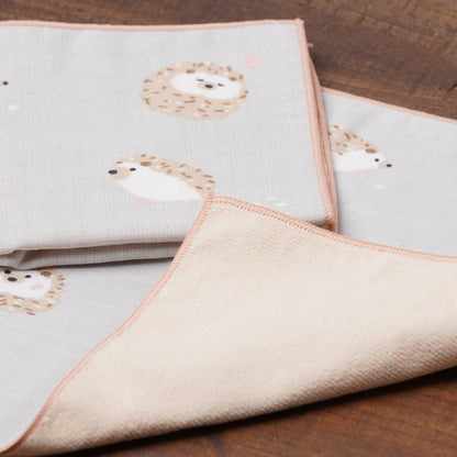 Hand towel hedgehog