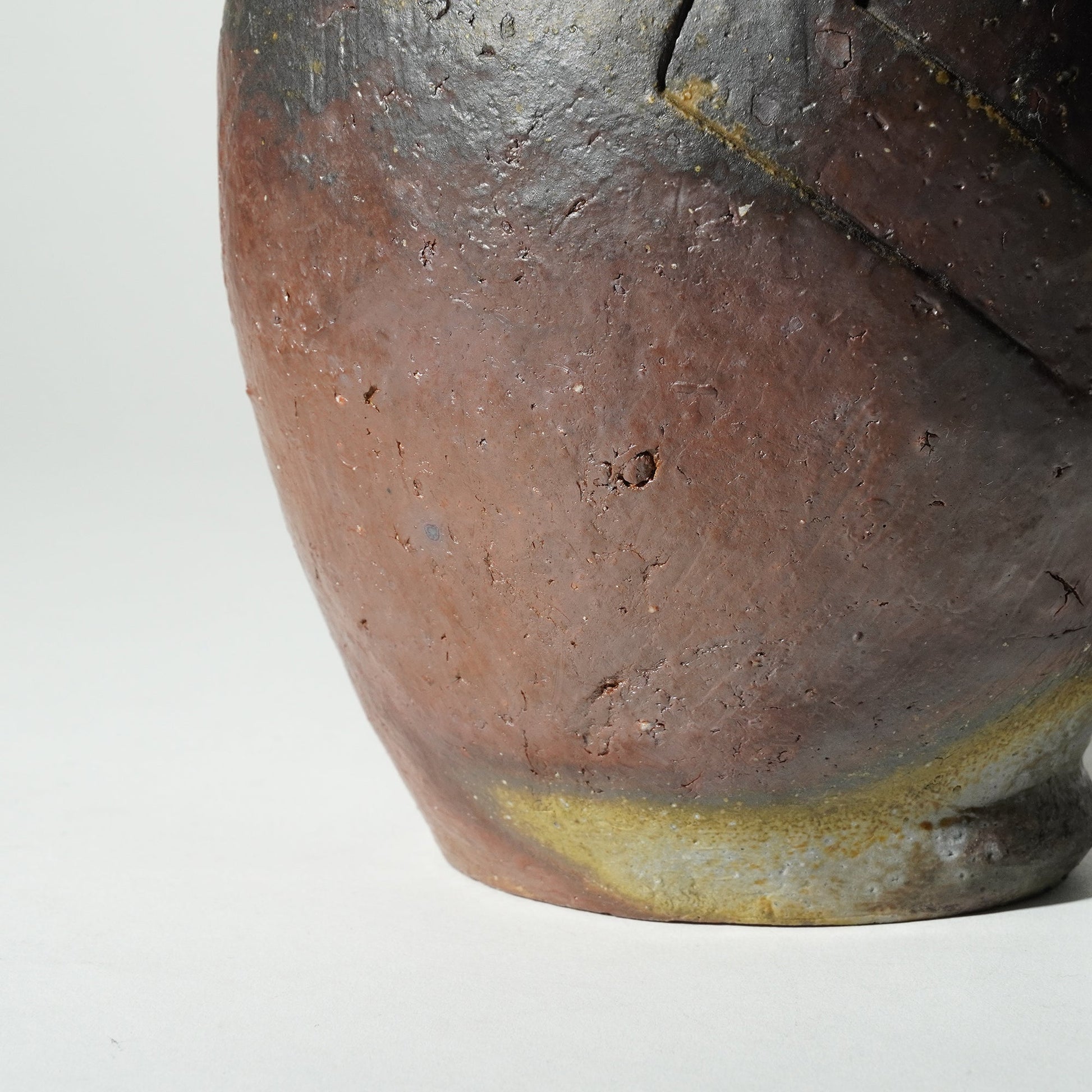 Ichiro Mori Japanese pottery Bizen vase vessel object