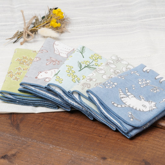 HUMMING Japanese Towel Handkerchief – Osmanthus Pattern Mini Towel