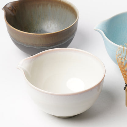 Spouted Matcha Bowl (Katakuchi) - Pink